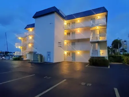 WaterView, Studio #15,  Family Friendly, Close to Beach Отели рядом с достопримечательностью «Библиотека Клируотер Мейн»