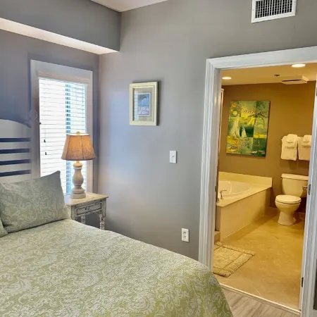 1401 (NEW Purchase), East Wrap Ard. View, 2br, Slps8 (Reviews at vrbo.com/511877