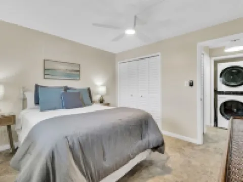 Renovated 5-Star Condo - Pool & Tennis – Near Fort Myers Beach Hotels in Iona