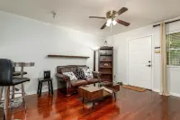 Secluded Pleasant Valley Hideout