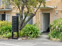 Modern Luxurious Living With Your Own Parking Spot Hotels in Sandy Bay