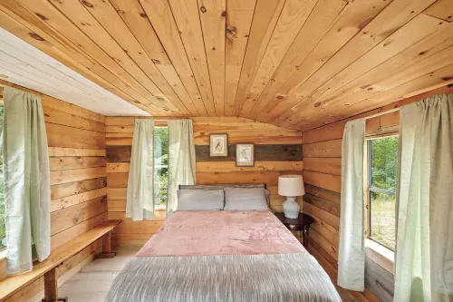 Peaceful Cabin in the Woods