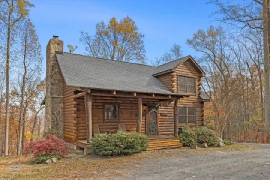 3 Bedroom Cabin near SNP with views!