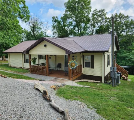 Cottage at Lake Cumberland; 6m walk to water at Clearwater public boat ramp