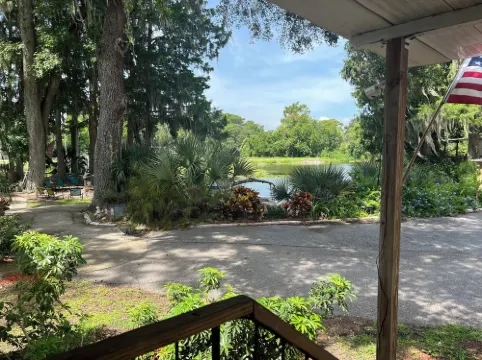 Waterfront Cottage on Haynes Creek