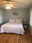 Oneida Lake House in Quiet Neighborhood