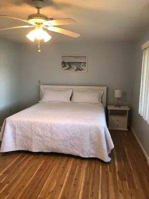 Oneida Lake House in Quiet Neighborhood