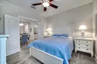 Charming Cottage at Peaceful Fort Morgan+Pool+Near the Beach+ Sleeps up to 10!