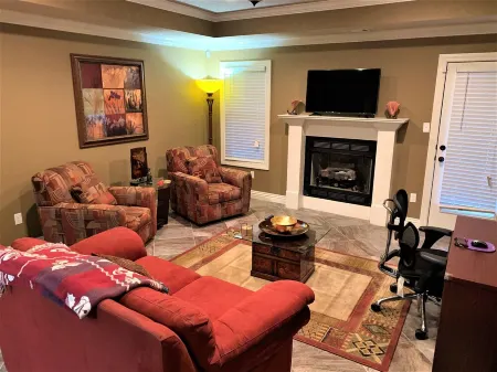 The Escape - Executive/Vacation Rental Home Отели в г. Крейгхед