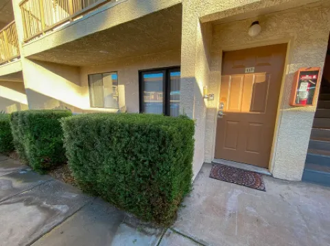 Bring Your Water Toys and Your Gamblin' Money Отели в г. Буллхед Сити