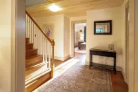 Rockhouse Bryson City, NC Walk to train and downtown shops and restaurants. - 3-Star
