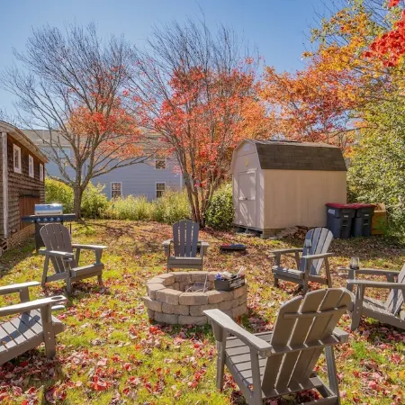 Salt Box by the Sea: Water View - Charming 3-bedroom Cottage in Wells!