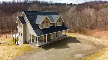 Crazy spacious hillside ski chalet! WOW-views and expansive wraparound deck!