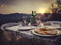 In the farmhouse romantic flat for 2 persons. Panoramic view!