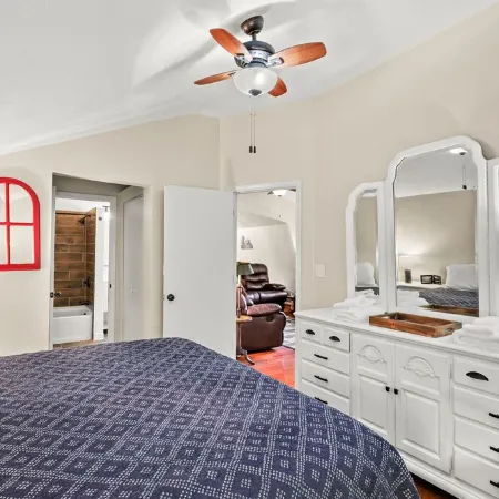 Downtown Blowing Rock Retreat - Walk Everywhere - Family-Friendly - Sleeps 8