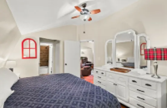 Walk To Downtown!  The Carriage House At Blowing Rock