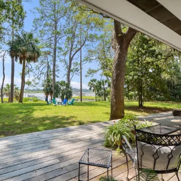 Waterfront “State of Mind” vintage home.