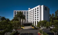 DoubleTree by Hilton Irvine Spectrum Các khách sạn gần William R. Mason Regional Park