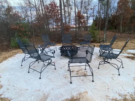 Custom built, private home on Castle Rock Lake -with boat slip Отели в г. Джермантаун