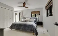 Unique home and 3 level bunkhouse.  Lake of the Ozarks. Accommodate 24 guests! - 4 tähden