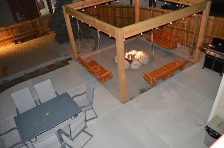 Colorado Getaway w/ Hot Tub & Fire-pit Sleeps 16+