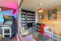 Back to the 80'S Apartment Các khách sạn ở Sainte-egreve