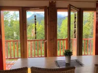 Cosy private chalet at the foot of the slopes, Oz, Alpe d'Huez ski area