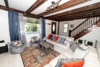 Windham Pet Friendly home, 2-5min from Ski, Hiking Trials, GoldenLake, Rest&Bars