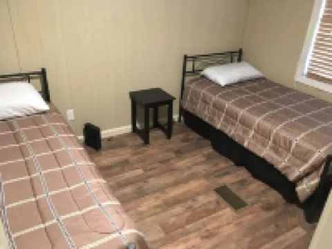 "Clean/Maintained Fully Furnished Lodging"-Yellowfin Lodge
