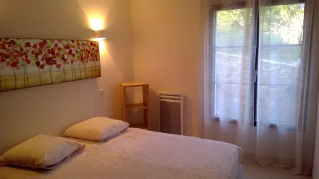 Mas du chêne 45 m² apartment with 20 m² covered terrace