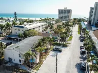 Newly renovated beachside condo - direct beach access