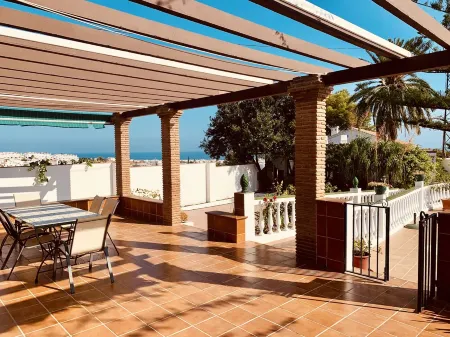 Magnificent country house with private pool just 2 km from the center of Nerja