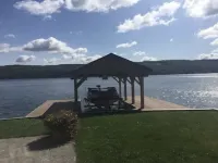 Private lakefront oasis close to wineries and Hammondsport - Boutique
