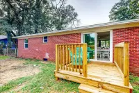 The Speakeasy on Chicago! Hotels in Bellview