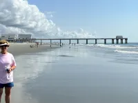 FANTASTIC OCEANFRONT-Price drop !  Pool & Hot tub; Linens and gas grill included