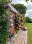 HOLIDAY APARTMENT WITH OWN SEA ACCESS AND GARDEN
