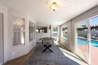 Family Friendly Home on Royal Palms Golf Course