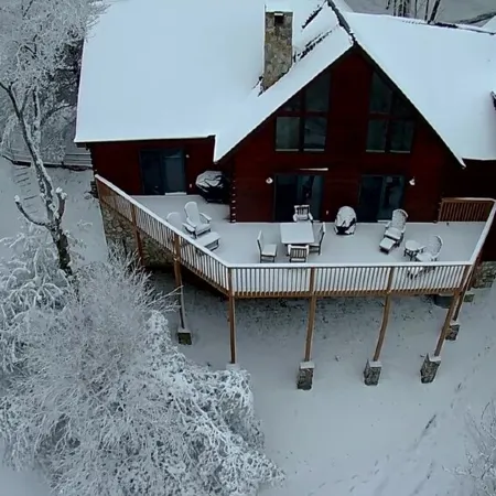 Long-Range Mtn Views, Huge Deck, Spa, Play Room, 1 Mile to Ski Resort & Trails