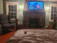 1798 Historic Log Cabin and Estate in Gettysburg You Can Rent Privately.
