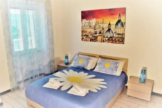 APARTMENT FRONT SEA by Silvia and Massimo