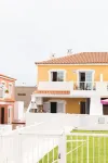 Lovely & Sunny Apartment Near Poris Beach