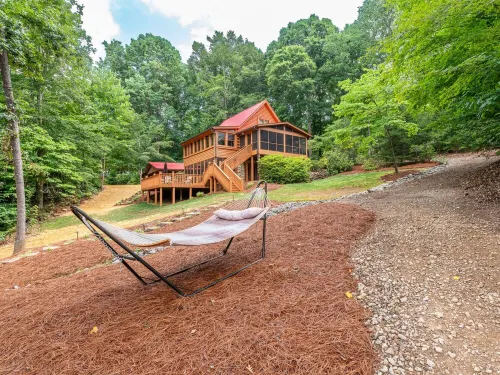 Cozy Lake Norman log cabin 레이크 노르만 오브 카토바 호텔