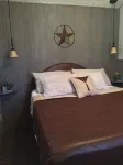 Western themed Cabin on Five acres