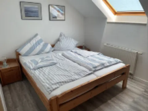 Cozy vacation apartment with dike view in Wremen Hotels in Wremen