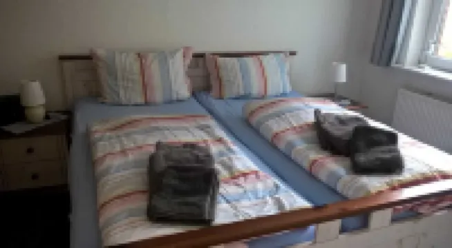 Beautiful, bright apartment with south / west balcony near the beach