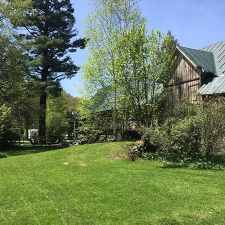 Rustic Vermont Barn Home Near Jay Peak w/Pizza Oven