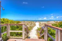 Newly Renovated Direct Gulf Front Condo on IRB! Hotels in Indian Rocks Beach