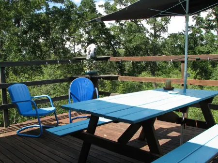Crow's Nest Cabin on Piper Lane