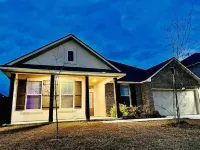 Varona's Paradise: Stunning New Luxury Home Hotels near Lake Charles Power Centre