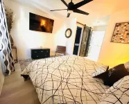 Tuxedo Touch Modern 2BR Townhouse